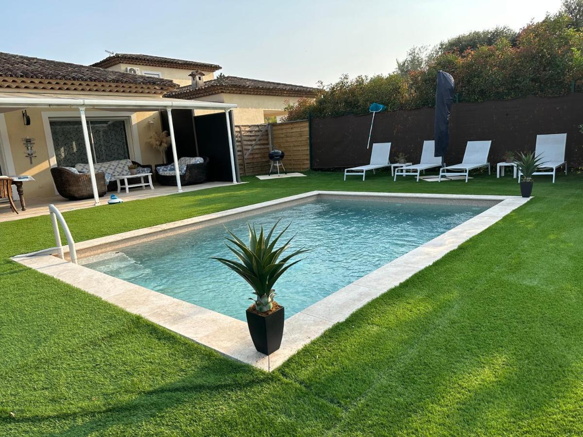 Petite Maisonette Adossee Mais Independante Avec Piscine Villa Peymeinade Bagian luar foto