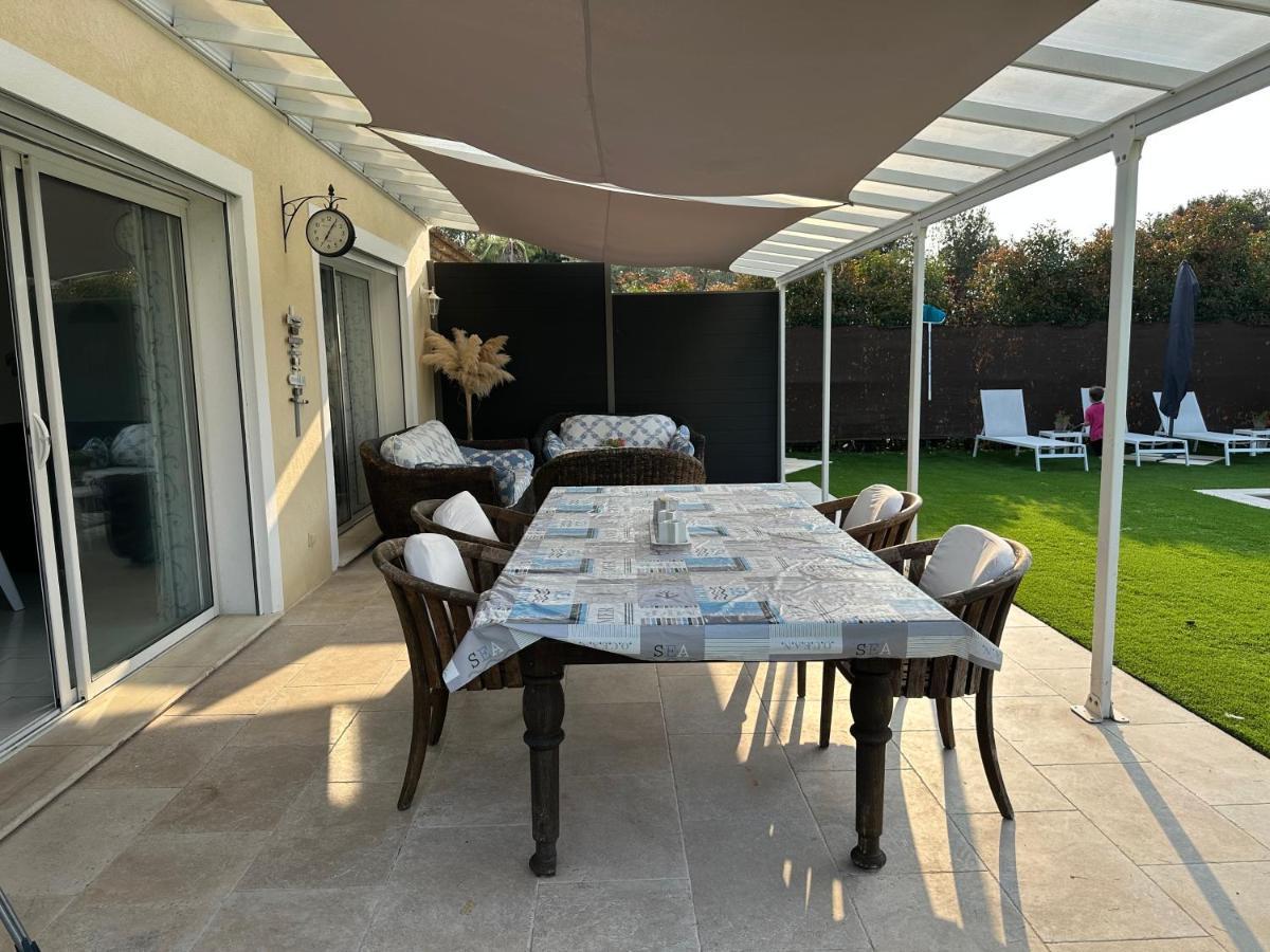 Petite Maisonette Adossee Mais Independante Avec Piscine Villa Peymeinade Bagian luar foto